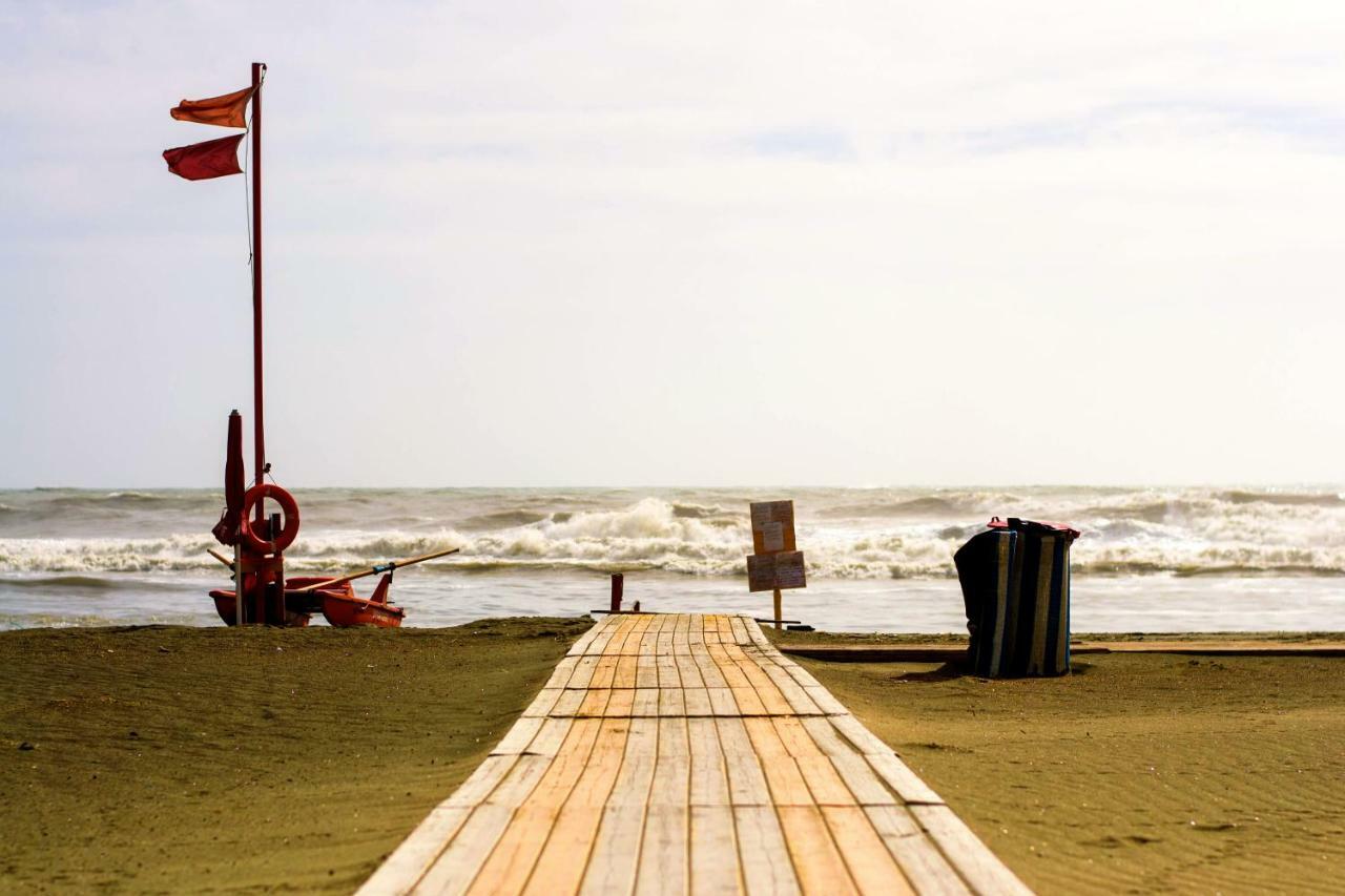 Open Space On The Sea Of Rome !:) Lägenhet Lido di Ostia Exteriör bild
